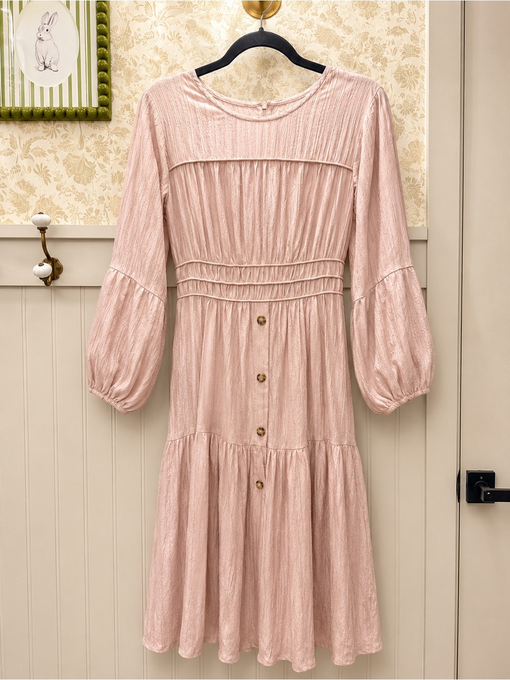 Mimi + Daphne Blush Pink Cottagecore Midi Dress
Size Medium - Picture 2 of 4